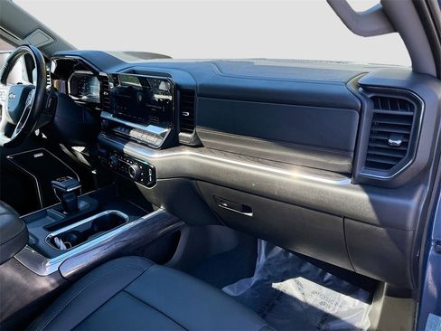 Used 2024 Chevrolet Silverado 1500 LTZ w/ Technology Package image 32