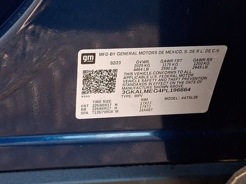 Used 2023 GMC Terrain SLE w/ Driver Convenience Package FWD image 28