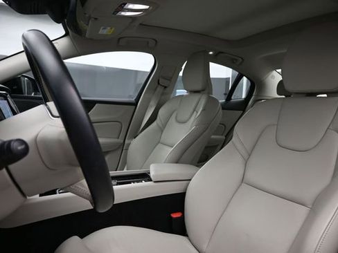 Used 2023 Volvo S60 B5 Ultimate w/ Protection Package Premier FWD image 10