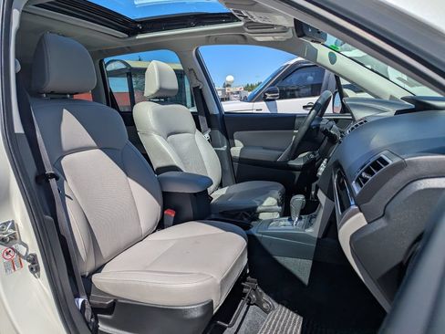 Used 2018 Subaru Forester 2.5i Limited AWD/4WD image 36