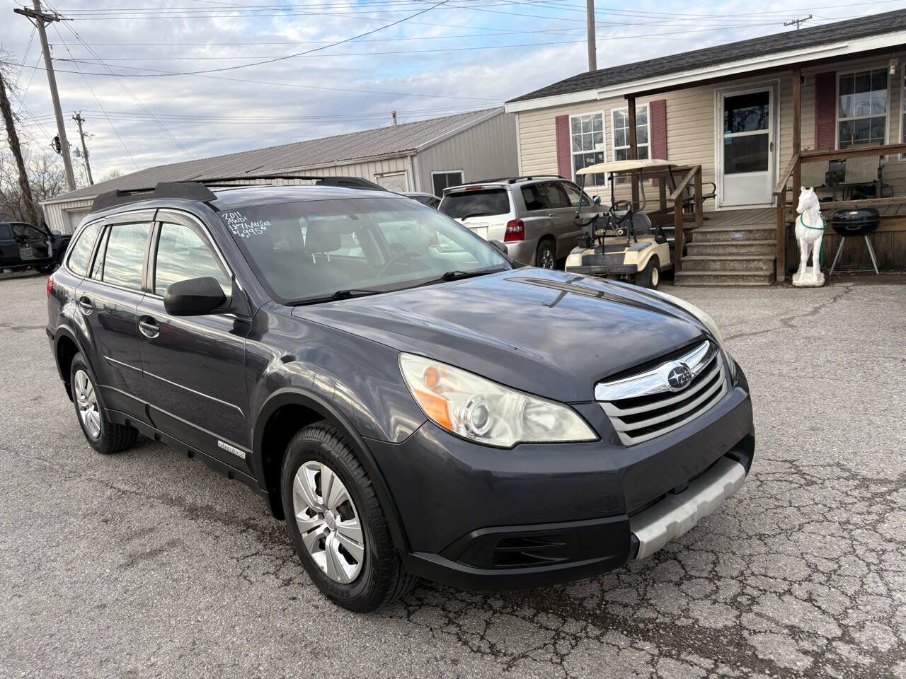 Used 2011 Subaru Outback 2.5i AWD/4WD image 6