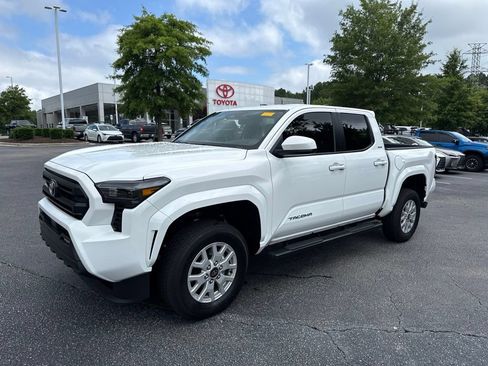 Used 2024 Toyota Tacoma SR5 RWD image 1