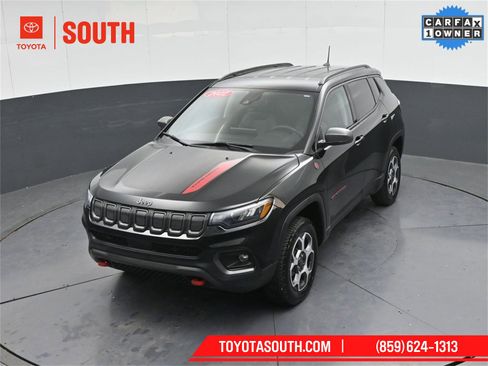 Used 2022 Jeep Compass Trailhawk w/ Trailhawk Convenience Group image 49
