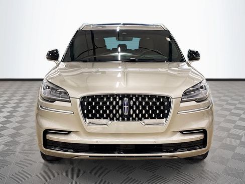 Used 2023 Lincoln Aviator Grand Touring w/ Equipment Group 301A AWD/4WD image 2