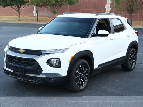 Used 2021 Chevrolet TrailBlazer ACTIV w/ Driver Confidence Package FWD image 26