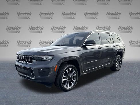 Used 2024 Jeep Grand Cherokee L Overland w/ Luxury Tech Group IV image 4