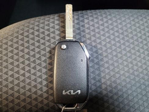 Used 2023 Kia Soul LX w/ LX Technology Package image 27