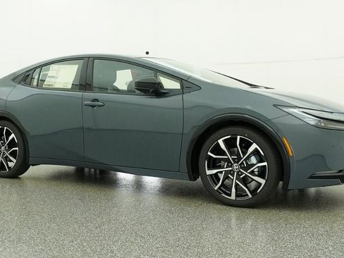 New 2026 Toyota Prius Plug-In Hybrid FWD image 28