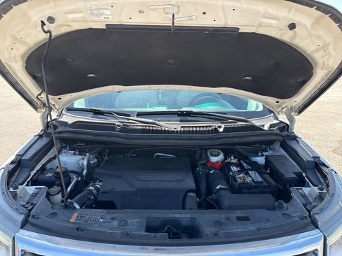 Used 2017 Ford Explorer Platinum image 31