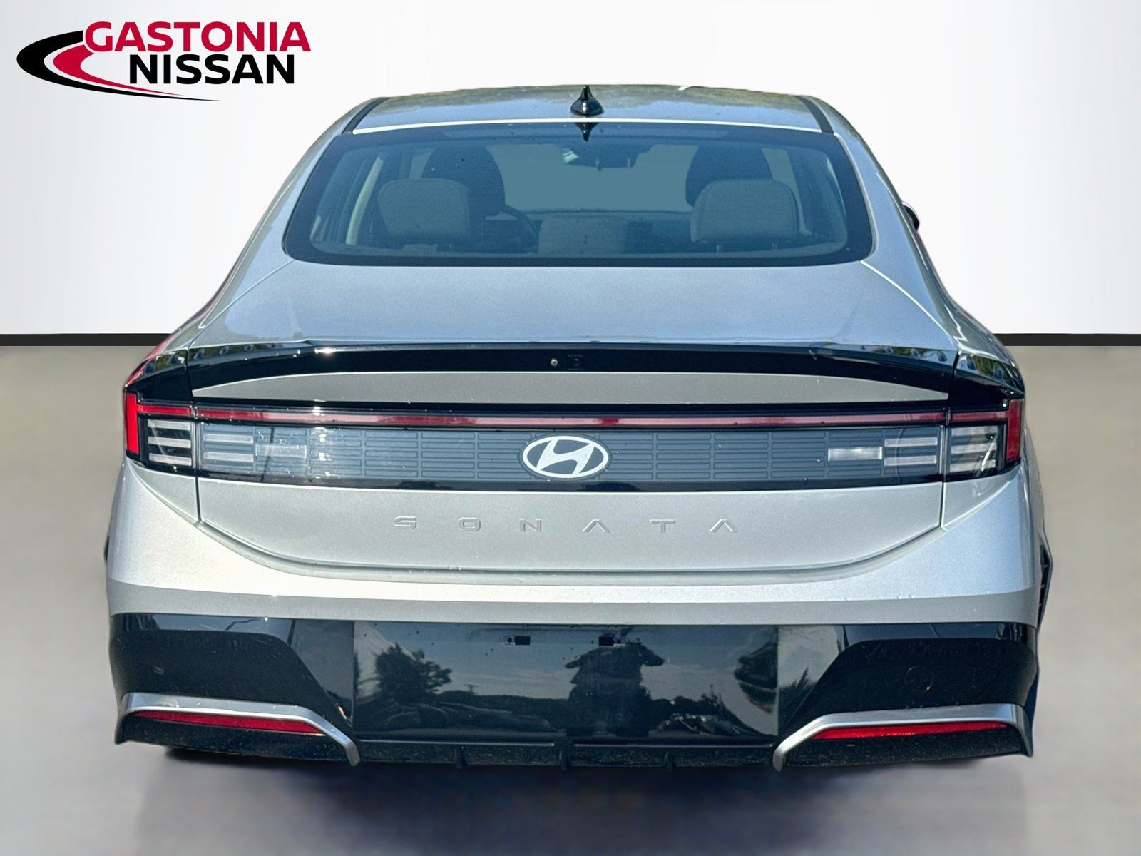 Used 2025 Hyundai Sonata SEL FWD image 7