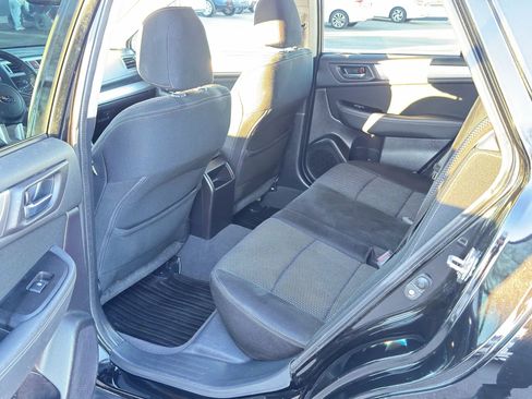 Used 2016 Subaru Outback 2.5i Premium image 12