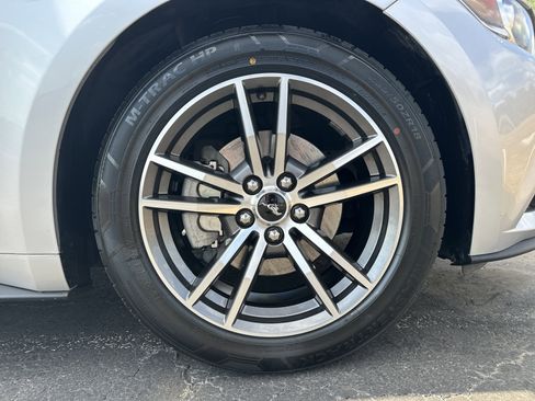 Used 2017 Ford Mustang Premium image 13