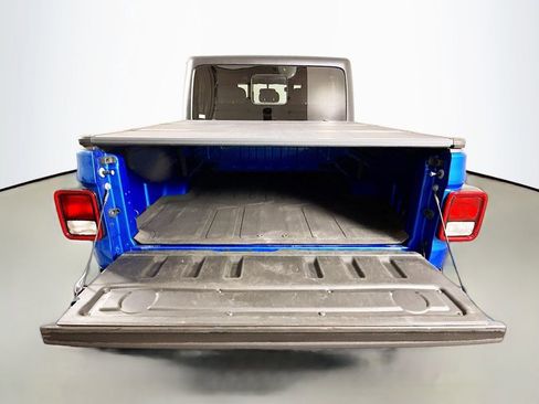 Used 2021 Jeep Gladiator Sport AWD/4WD image 23