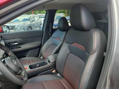 Certified 2026 Nissan Kicks SR AWD/4WD image 19