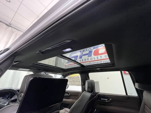 New 2026 GMC Yukon XL Denali Ultimate AWD/4WD image 15