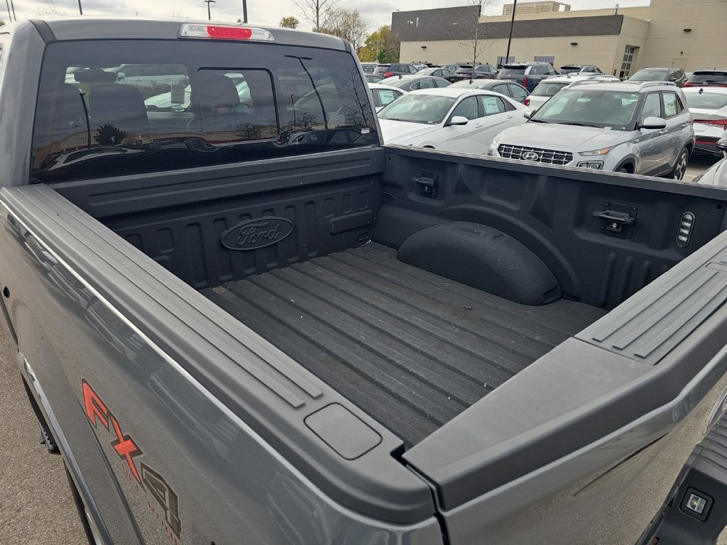 Used 2018 Ford F150 Lariat w/ Equipment Group 502A Luxury AWD/4WD image 35