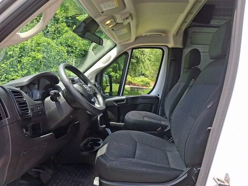 Used 2023 RAM ProMaster 2500 FWD image 13