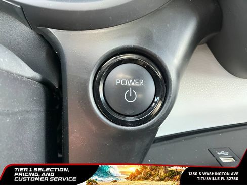 Used 2025 Toyota Sienna XSE w/ XSE Plus Package FWD image 34
