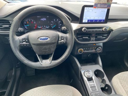 Used 2020 Ford Escape SE image 19