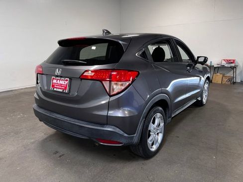 Used 2016 Honda HR-V EX image 3