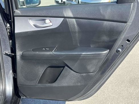 Used 2022 Kia Forte LXS image 21