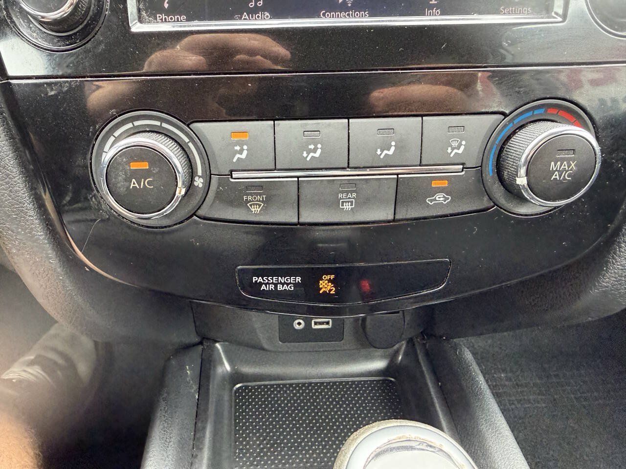 Used 2020 Nissan Rogue S AWD/4WD image 27