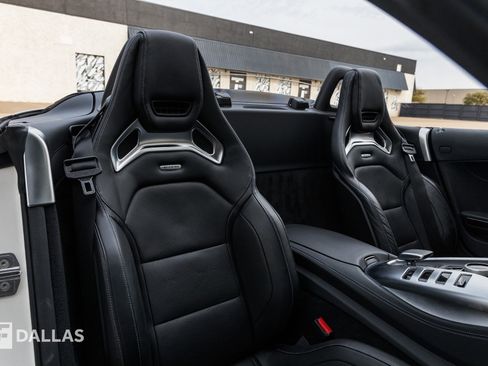 Used 2021 Mercedes-Benz AMG GT Roadster image 32