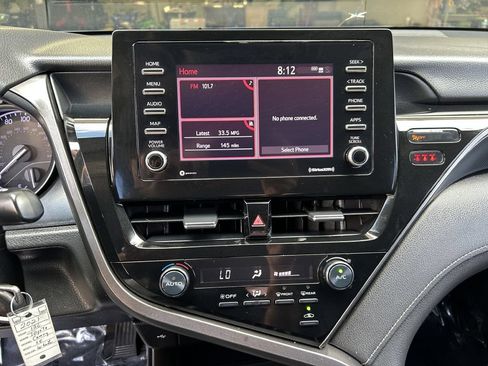 Used 2021 Toyota Camry SE FWD image 14