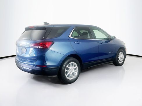 Used 2024 Chevrolet Equinox LT AWD/4WD image 9