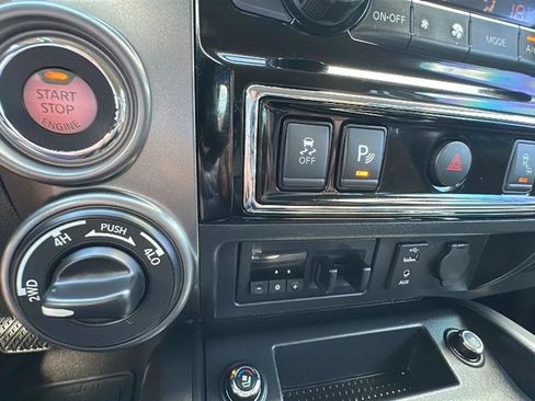 Used 2017 Nissan Titan Platinum Reserve AWD/4WD image 79