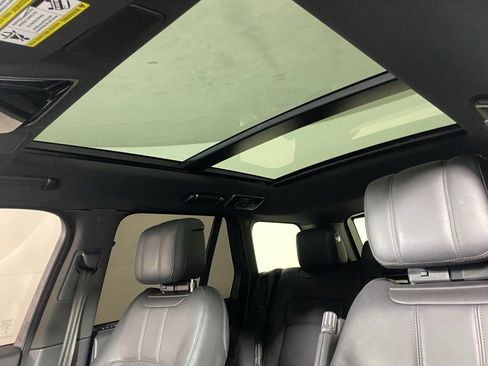 Used 2021 Land Rover Range Rover Westminster Edition image 15