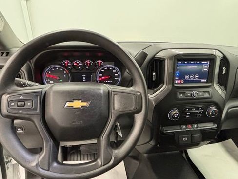 Used 2020 Chevrolet Silverado 1500 W/T w/ WT Value Package AWD/4WD image 14