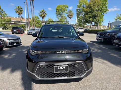 Certified 2025 Kia Soul LX image 10