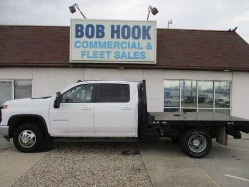 Used 2024 Chevrolet Silverado 3500 LT w/ Convenience Package AWD/4WD image 30
