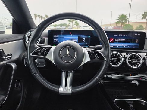 Used 2025 Mercedes-Benz CLA 250 image 11