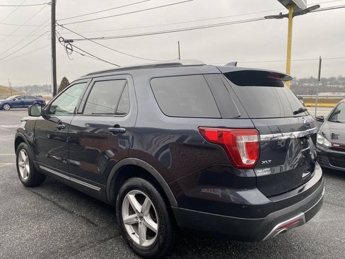 Used 2017 Ford Explorer XLT w/ Equipment Group 202A AWD/4WD image 10