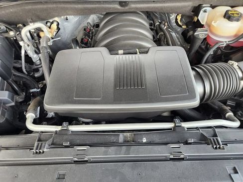 Used 2024 Chevrolet Tahoe Premier AWD/4WD image 33