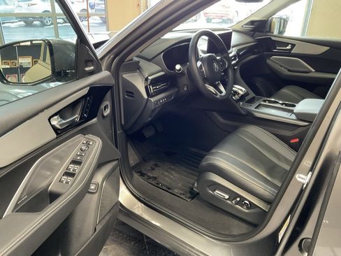 Certified 2025 Acura MDX w/ Technology Package image 10