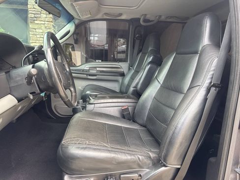 Used 2006 Ford F250 Lariat AWD/4WD image 9