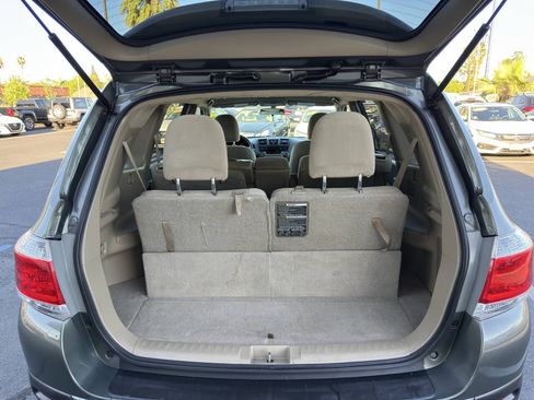 Used 2012 Toyota Highlander 4WD w/ Tech Pkg image 23