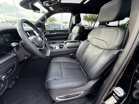 New 2026 Jeep Grand Wagoneer L Summit AWD/4WD image 19