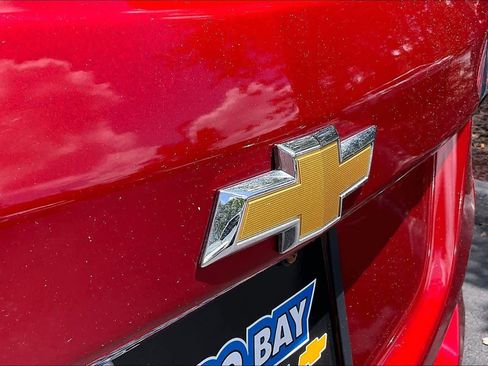 Used 2023 Chevrolet Equinox LT FWD image 9