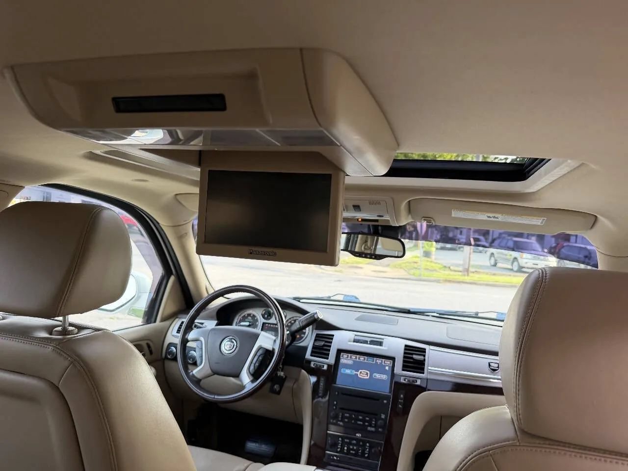 Used 2009 Cadillac Escalade 4WD Hybrid image 39