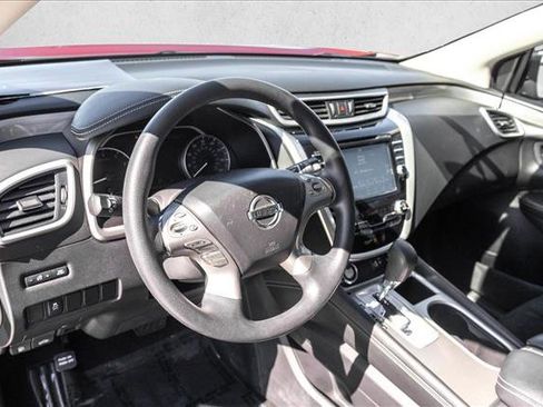 Used 2018 Nissan Murano S AWD/4WD image 10