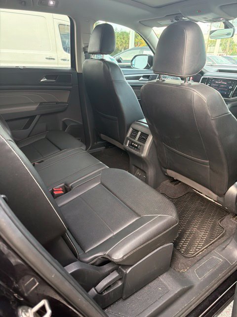 Used 2023 Volkswagen Atlas SE w/ Panoramic Sunroof Package FWD image 4