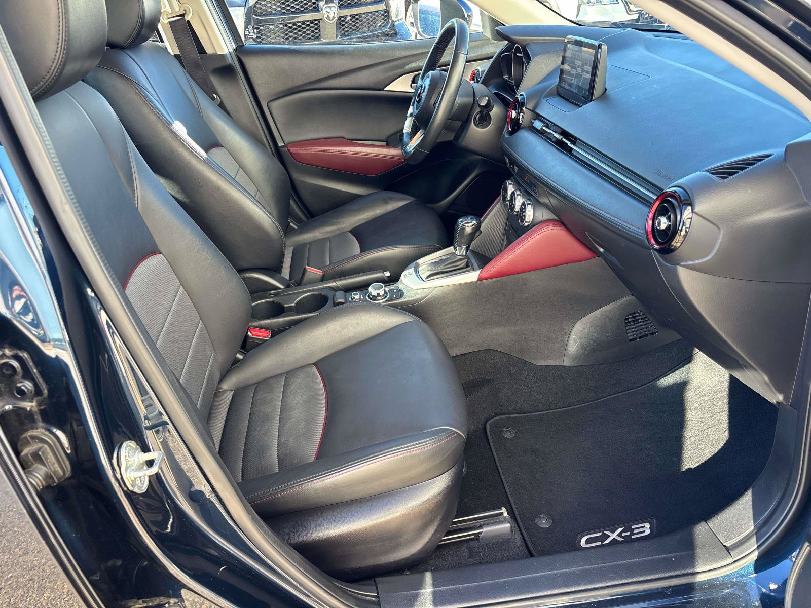 Used 2018 MAZDA CX-3 Touring AWD/4WD image 14