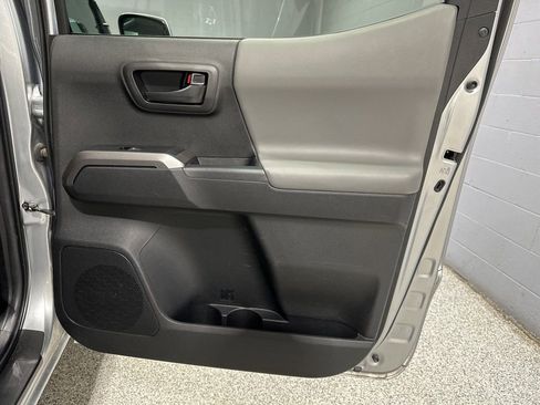 Used 2022 Toyota Tacoma SR5 image 20