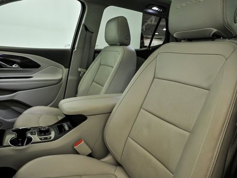 Used 2019 GMC Terrain Denali w/ Advanced Safety Package image 14