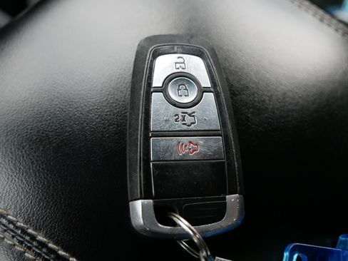 Used 2020 Ford Explorer XLT w/ Comfort Package AWD/4WD image 33