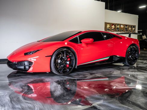 Used 2016 Lamborghini Huracan LP 580-2 image 14